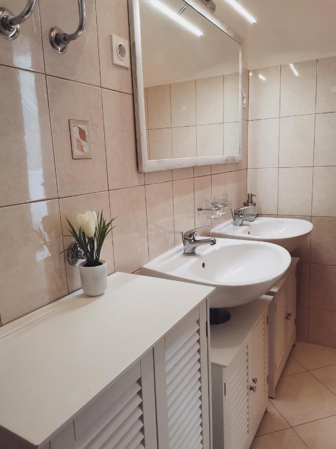 Apartments Matesic Ninski Stanovi Buitenkant foto